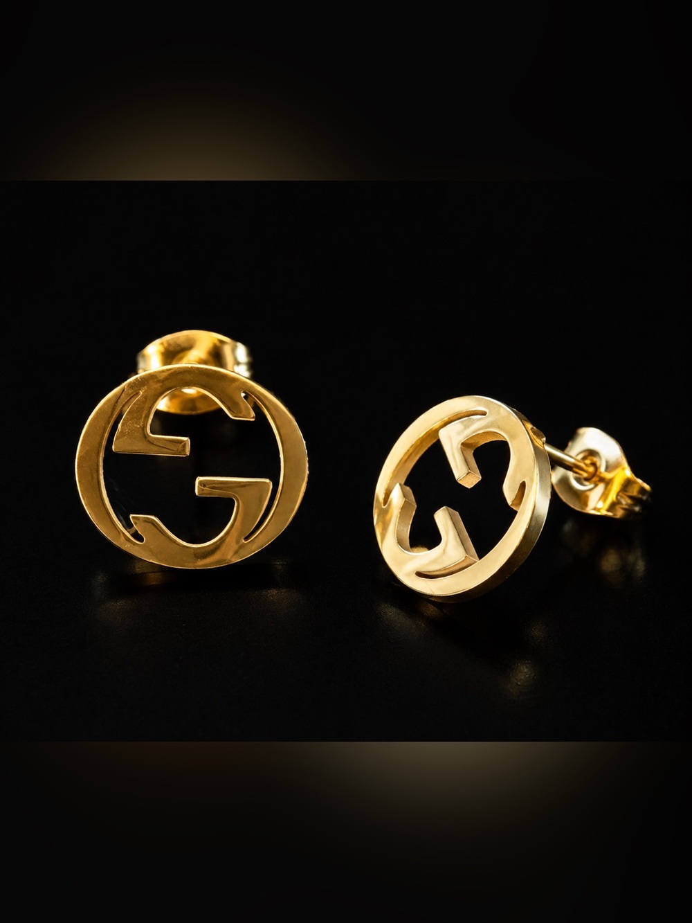 Gold Interlocking GG Logo Earrings - Picture 5 of 7